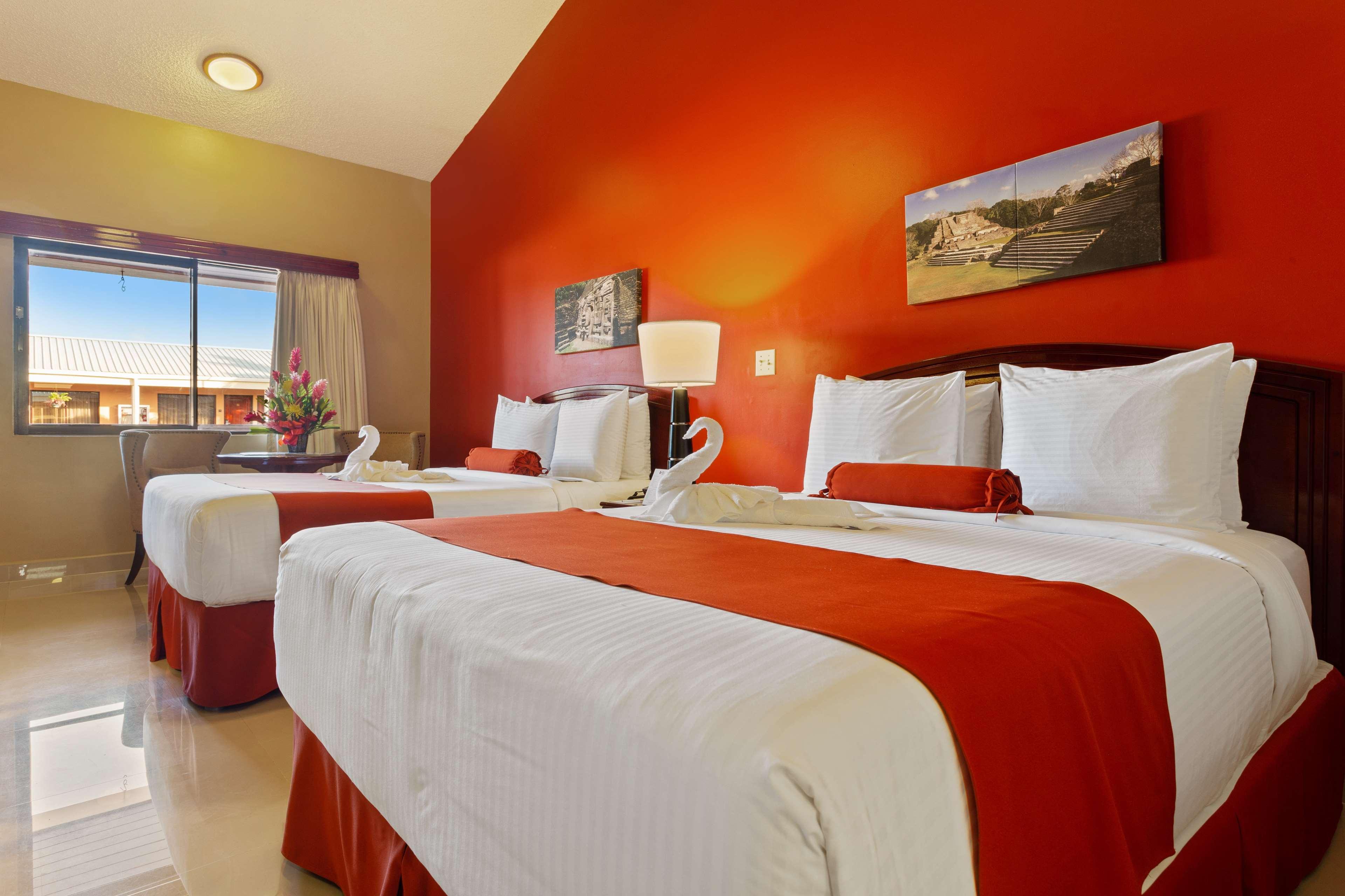 בליז סיטי Best Western Plus Belize Biltmore Plaza מראה חיצוני תמונה