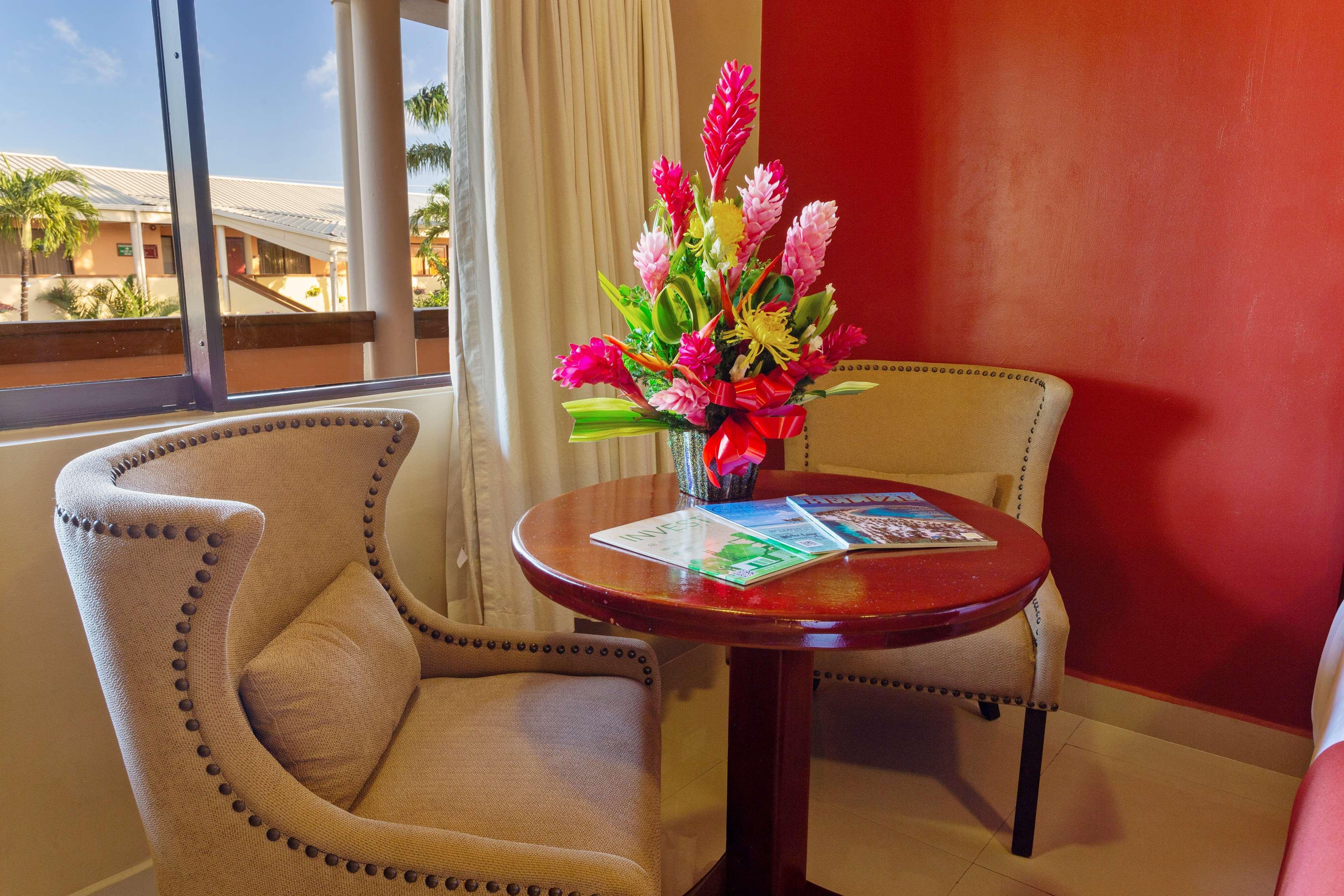 בליז סיטי Best Western Plus Belize Biltmore Plaza מראה חיצוני תמונה
