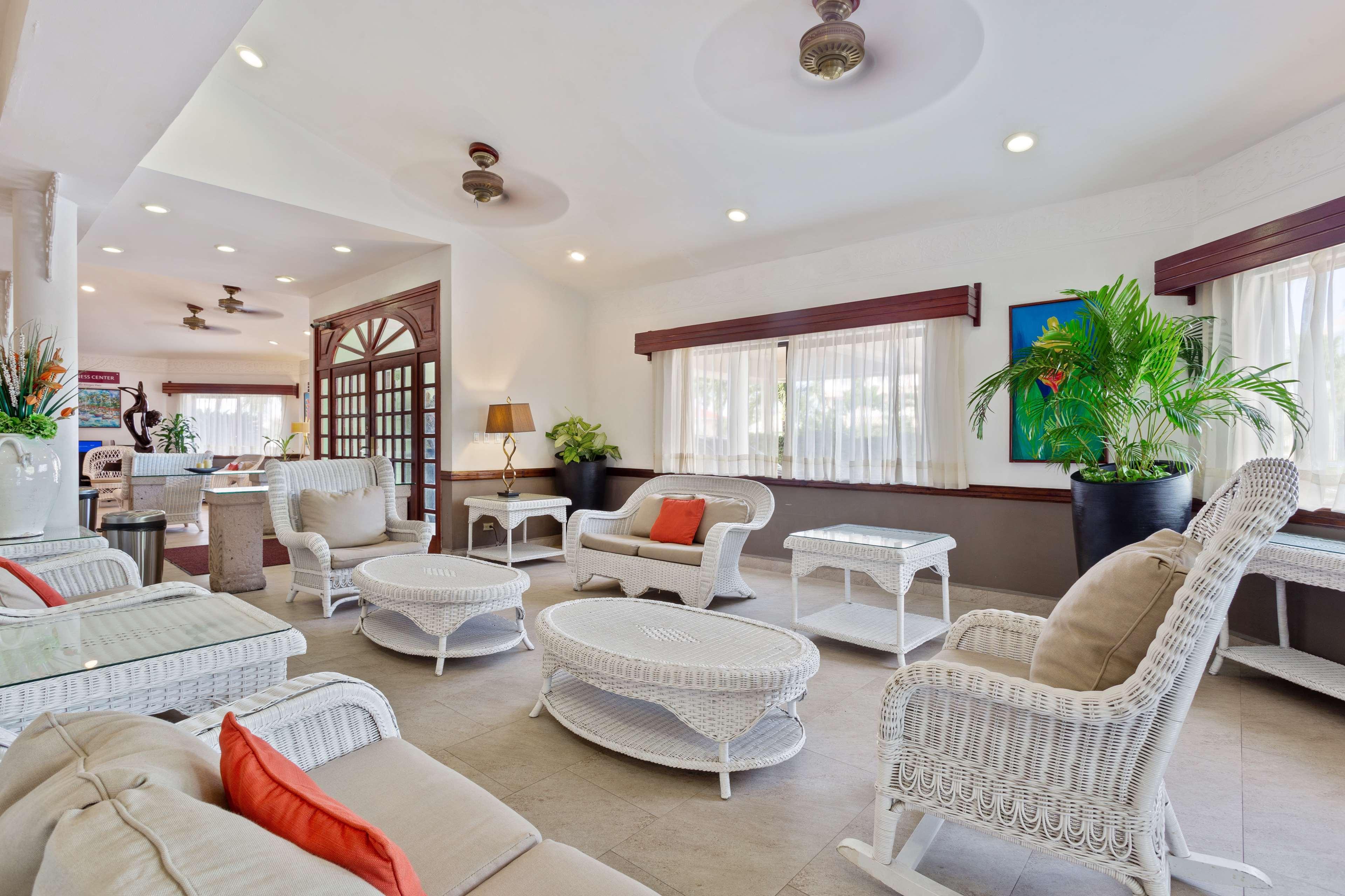 בליז סיטי Best Western Plus Belize Biltmore Plaza מראה חיצוני תמונה
