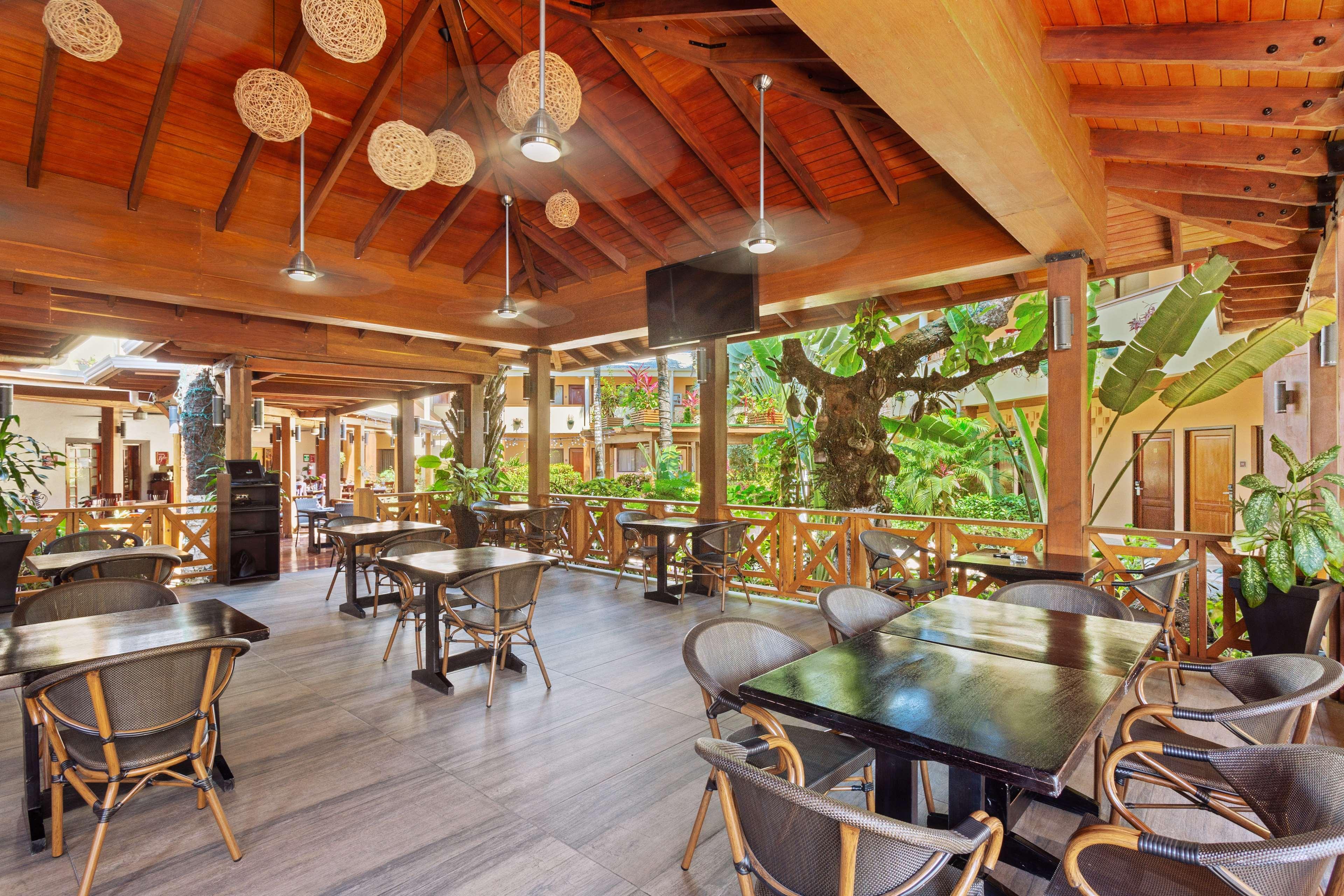 בליז סיטי Best Western Plus Belize Biltmore Plaza מראה חיצוני תמונה
