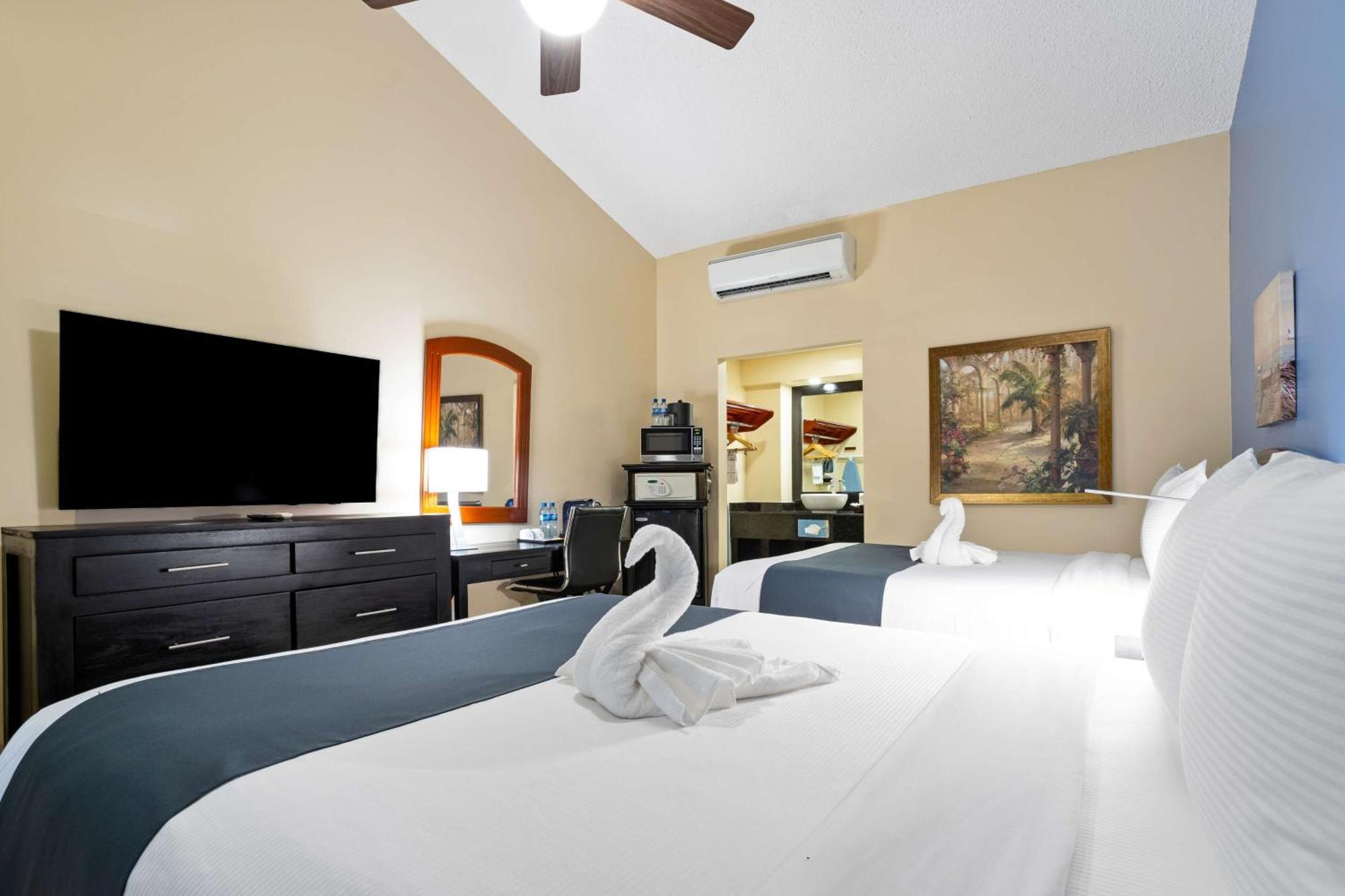 בליז סיטי Best Western Plus Belize Biltmore Plaza מראה חיצוני תמונה